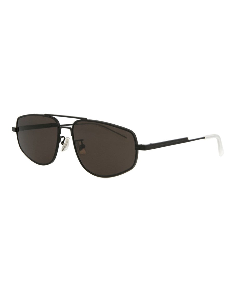 Metalowe okulary przeciwsłoneczne w oprawkach aviator