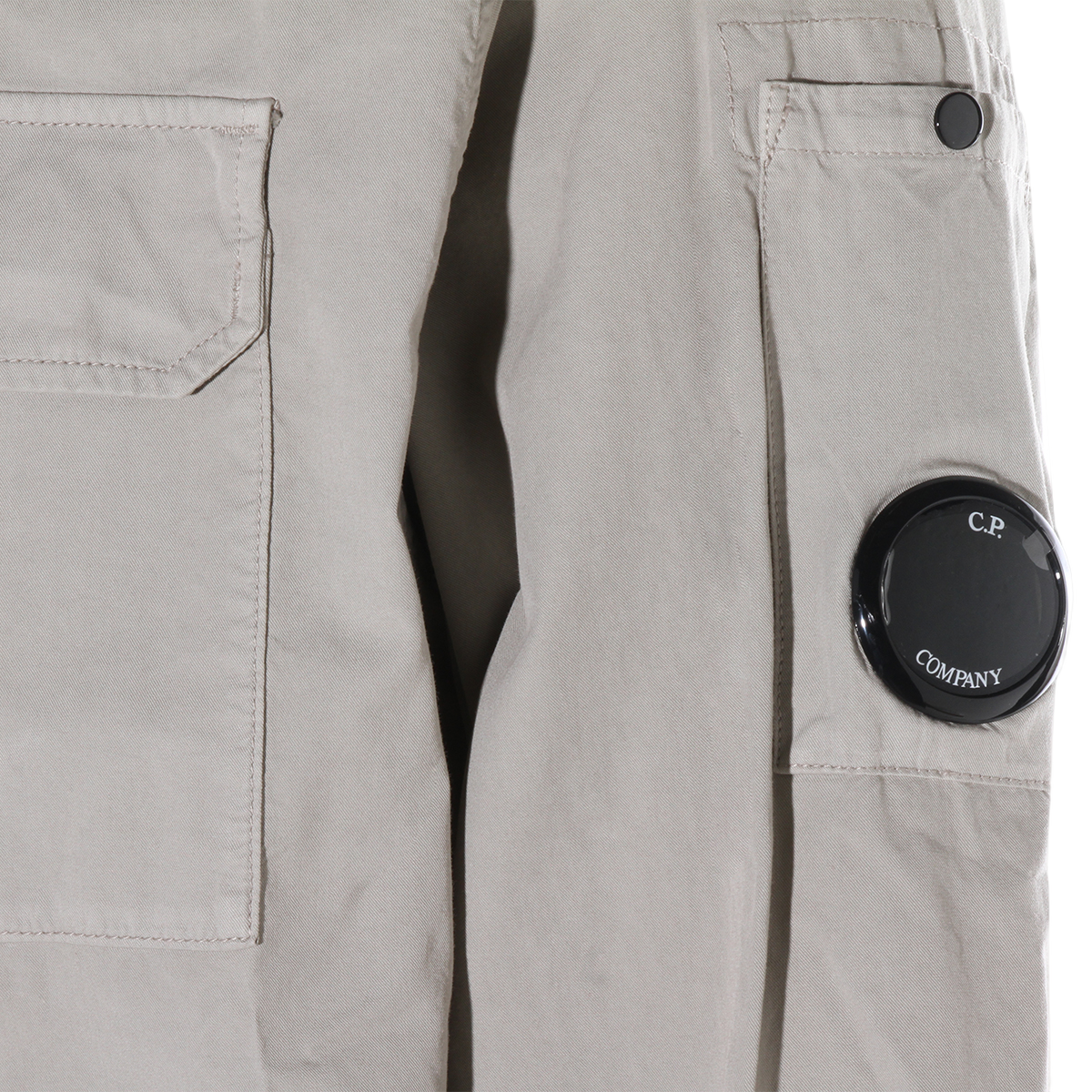 Front-Zipper Neutral Tone Shirt with Classic Collar