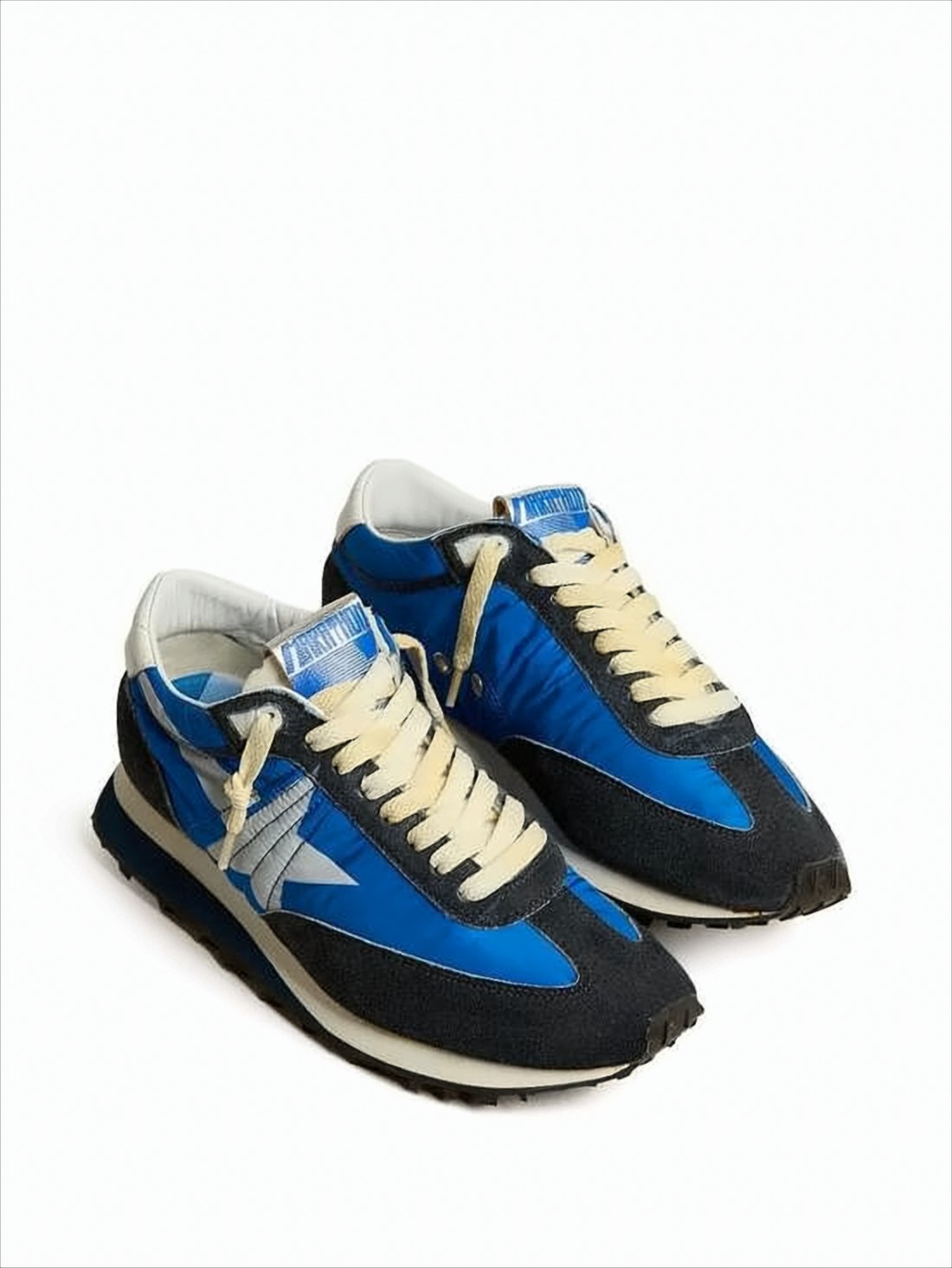 Retro-Inspired Marathon Sneakers with Star Logo