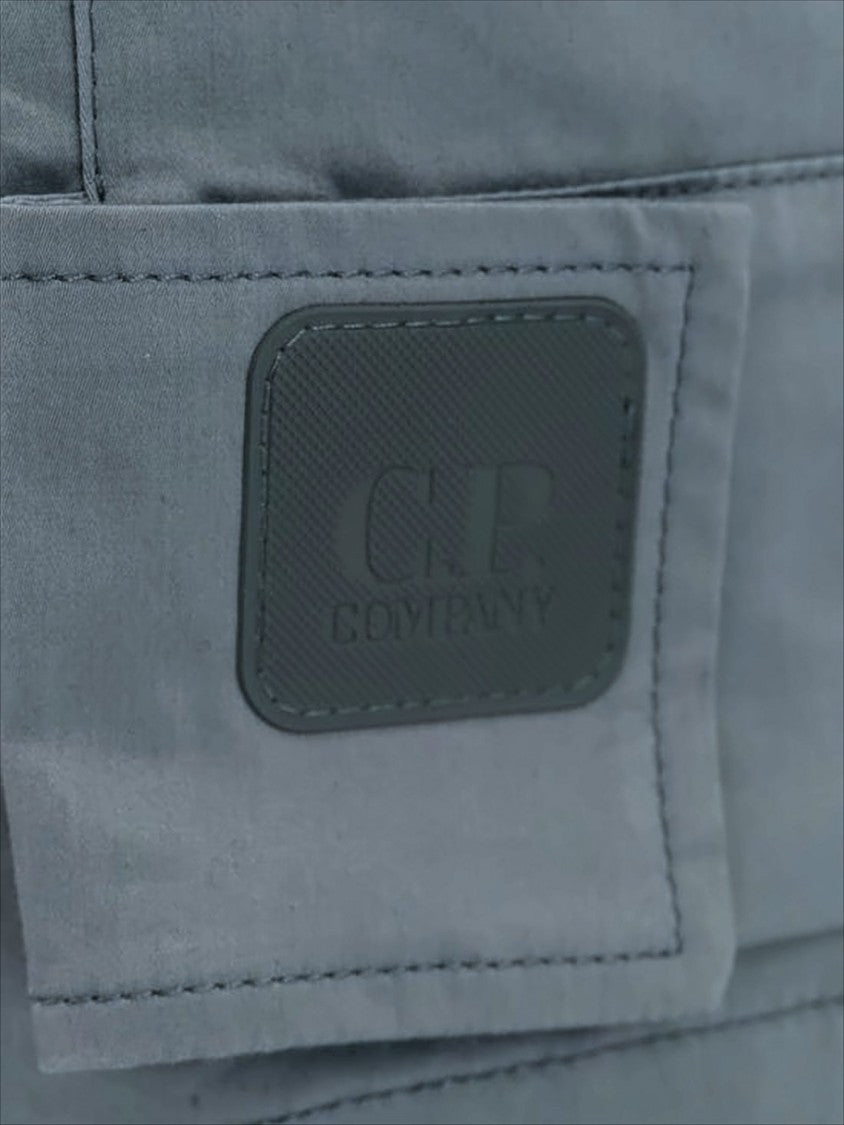Structured Grey Shorts With Multiple Pockets And Logo Detail