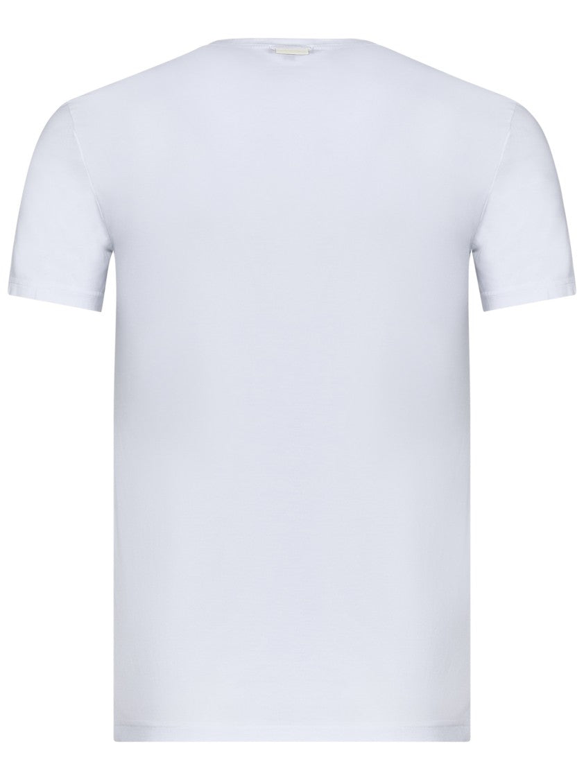 Refined White T-Shirt With Classic Crew Neckline