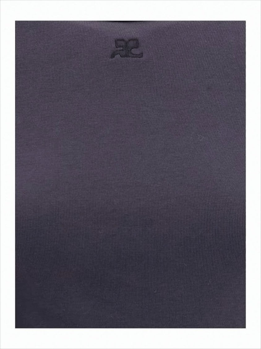Fitted Short-Sleeved T-Shirt with Contrasting Trim