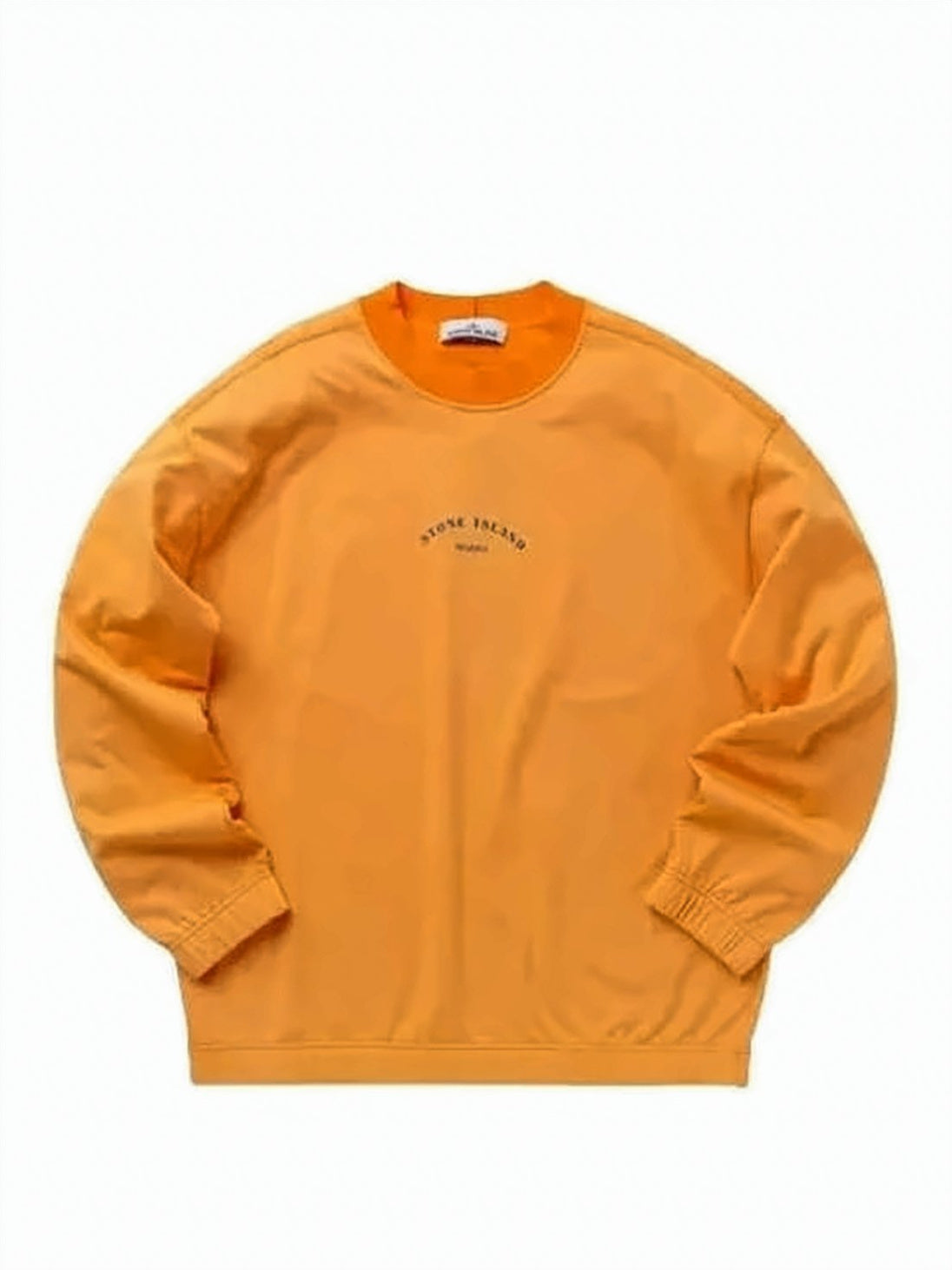 Relaxed-Fit Long-Sleeve Pullover with Round Neckline
