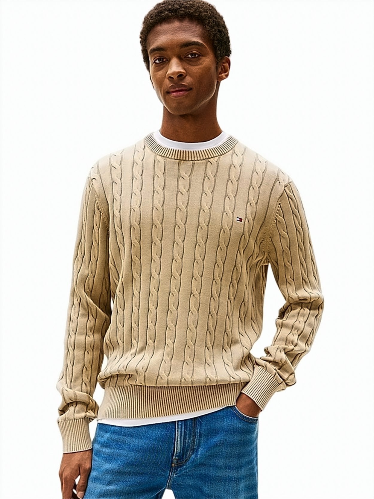 Vintage Cable-Knit Sweater With Crewneck