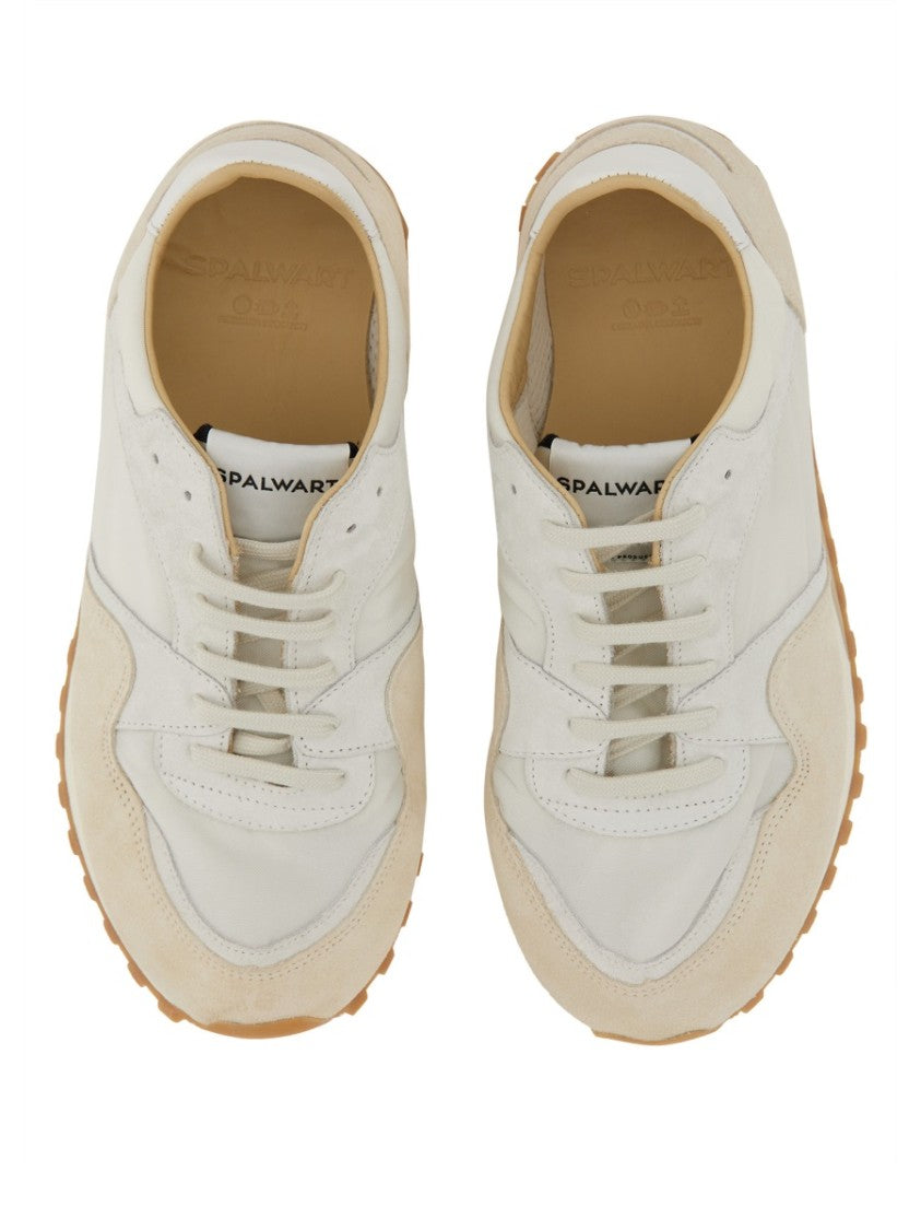 Marathon Trail Sneaker