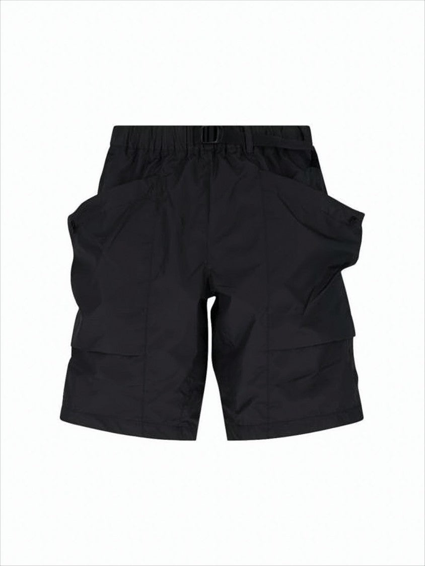 Relaxed Fit Black Shorts With Functional Pockets