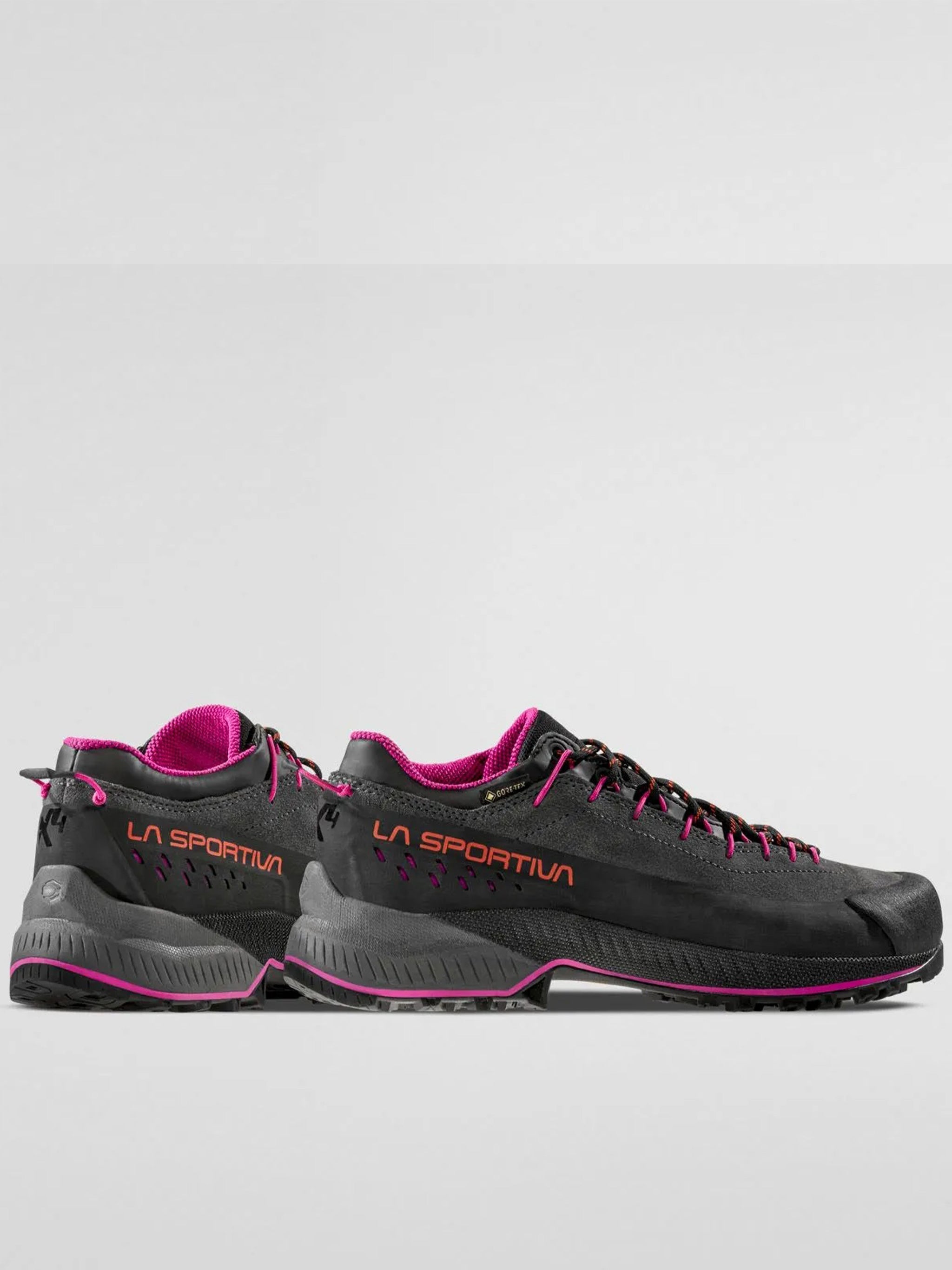 Black TX4 Evo W'S GORE-TEX Athletic Shoes