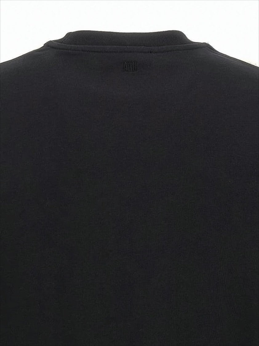 Solid Black Short-Sleeved T-Shirt with Classic Crew Neckline
