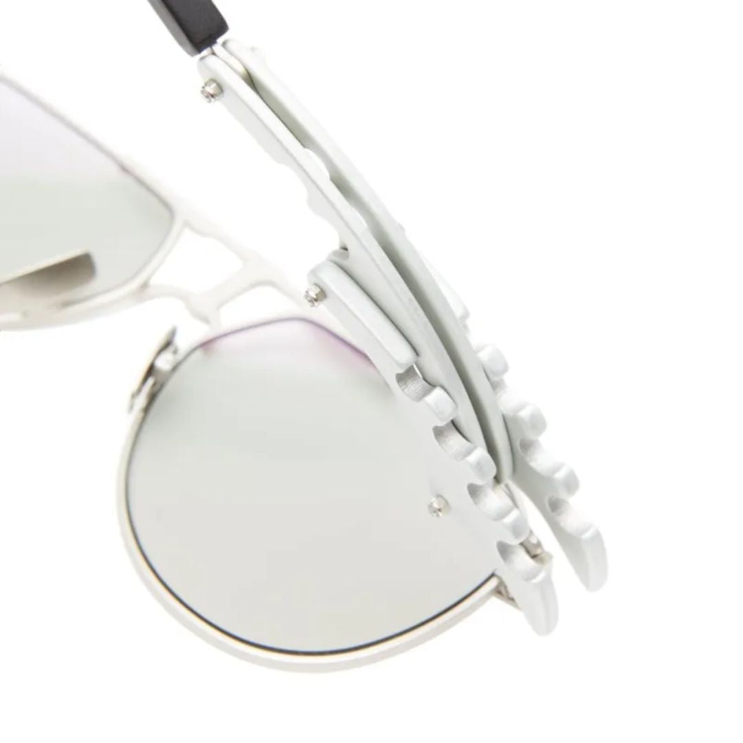 O20 Sleek Silver Metal Sunglasses with Double Bridge Design
