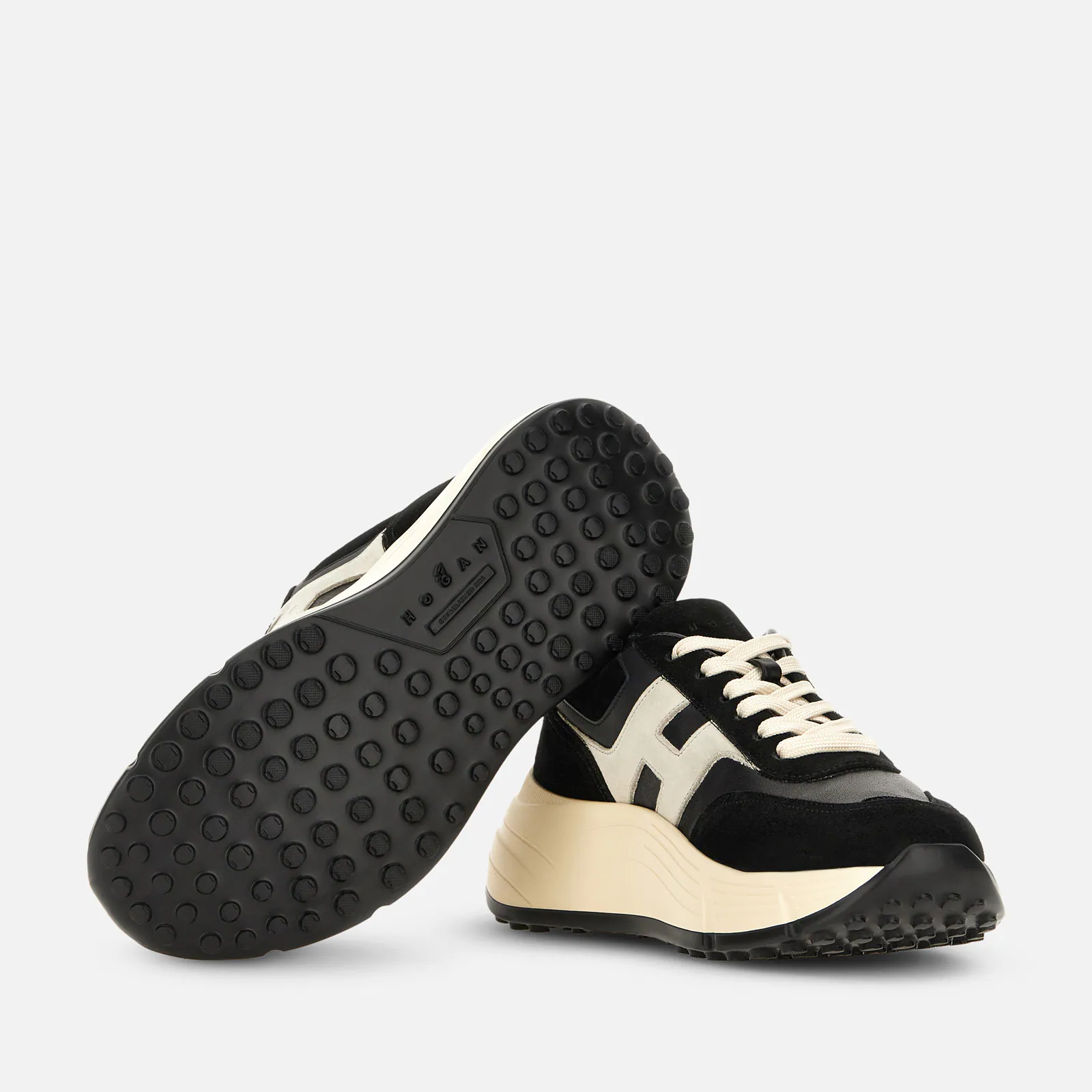 H669 H Sneakers With Sophisticated Black Upper