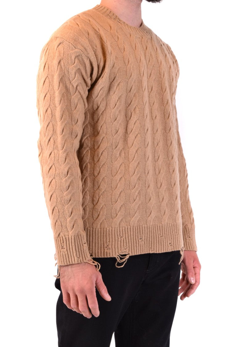 Classic Cable Knit Sweater In Camel Tone