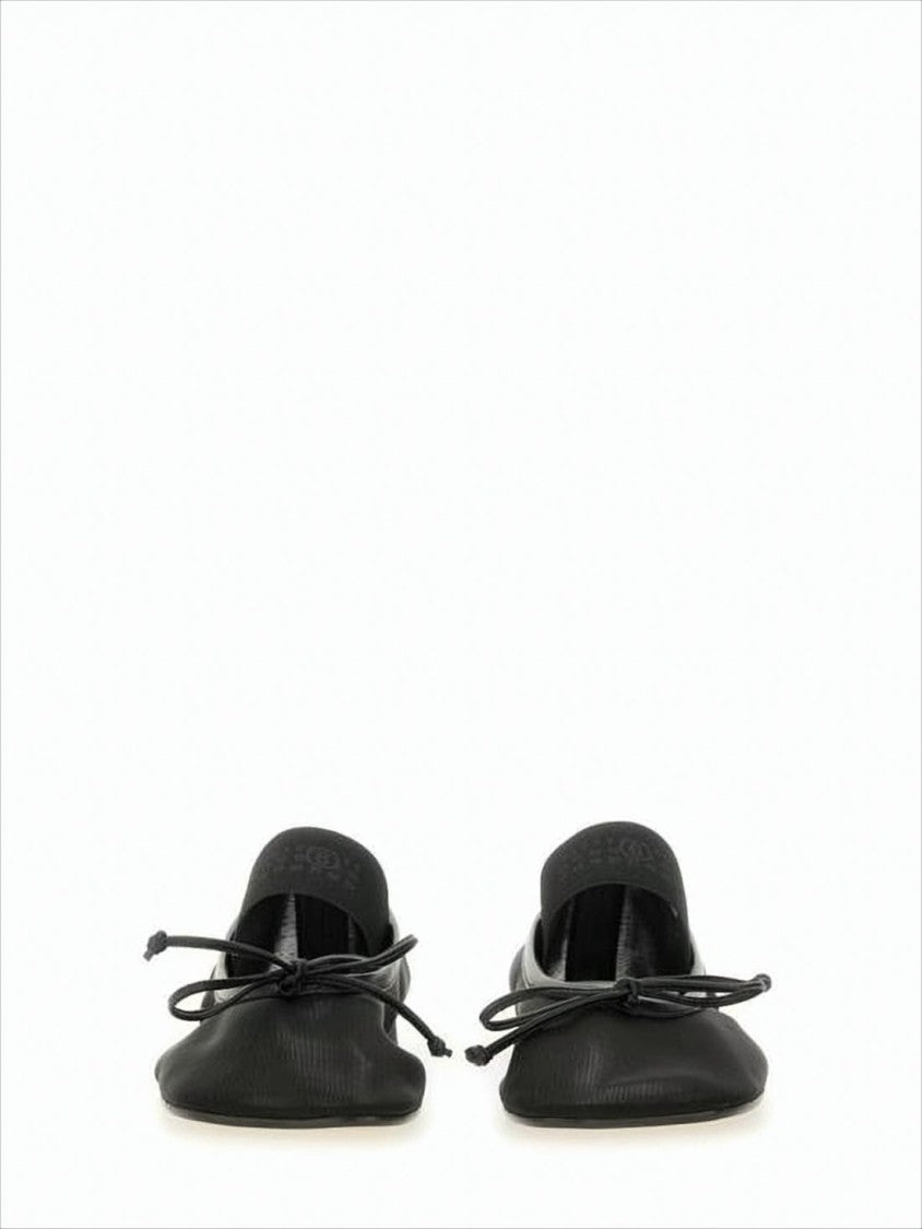 Pointed Toe Black Flats with Bow Detail