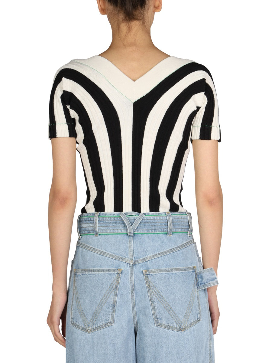 V-Neck Striped Pattern Top with Modern Aesthetic
