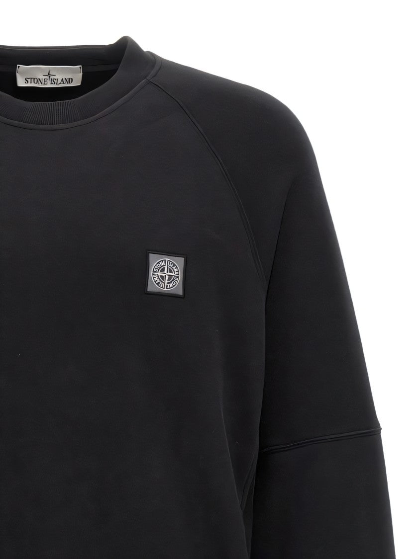 Long-Sleeve Black Crew Neck Top With Raglan Sleeves