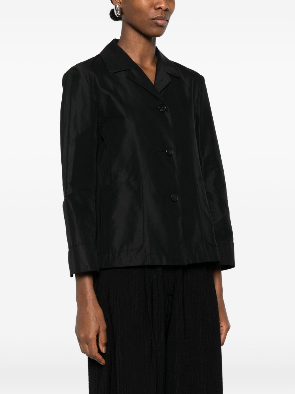 Single-Breasted Black Jacket with Three-Button Closure