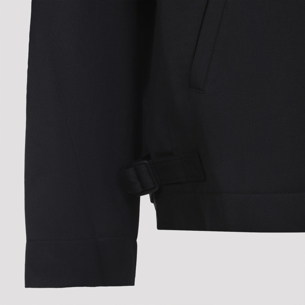 Refined Black Wool-Blend Jacket With Pointed Collar