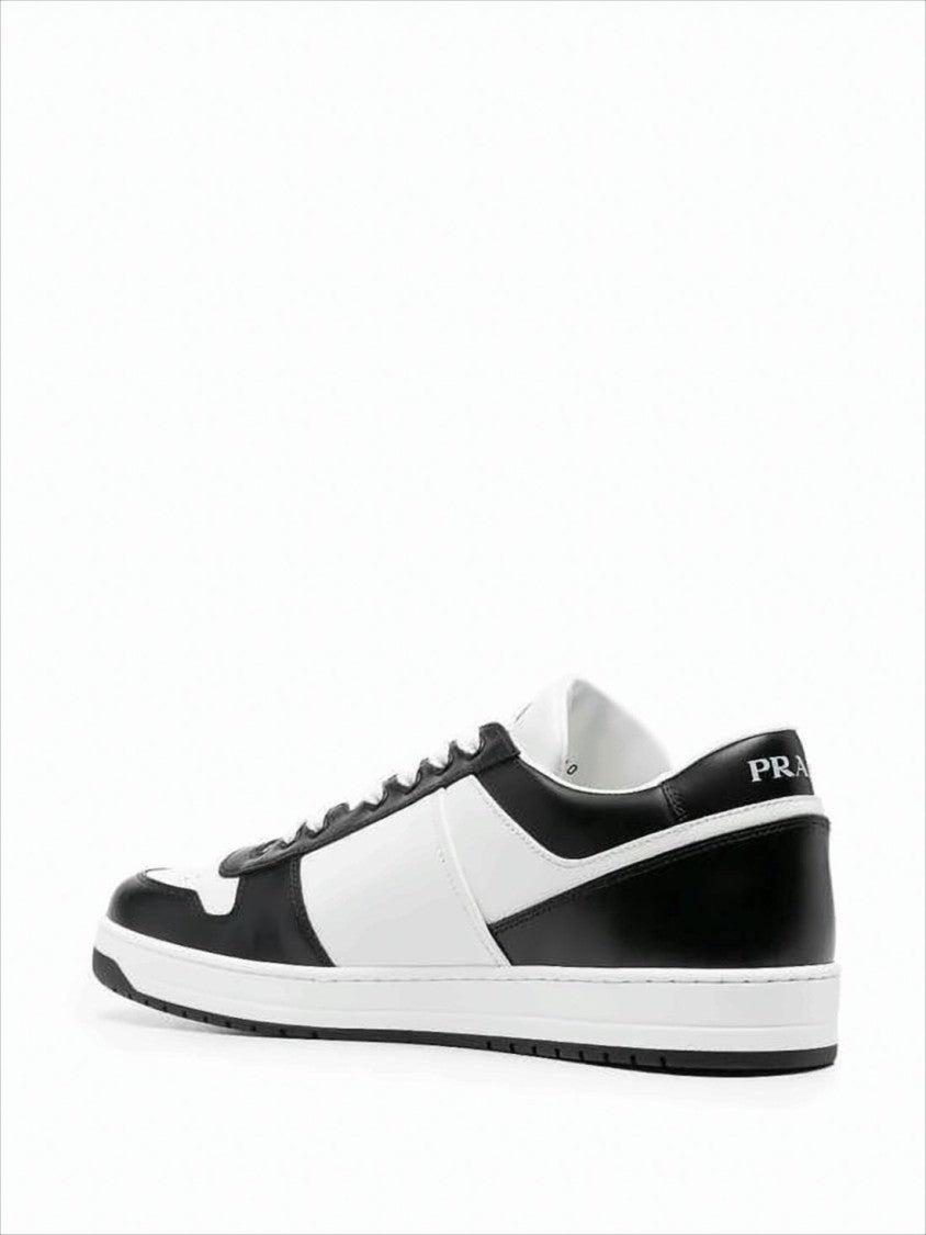 Low-Top Sneakers with Color-Block Design and Triangular Logo