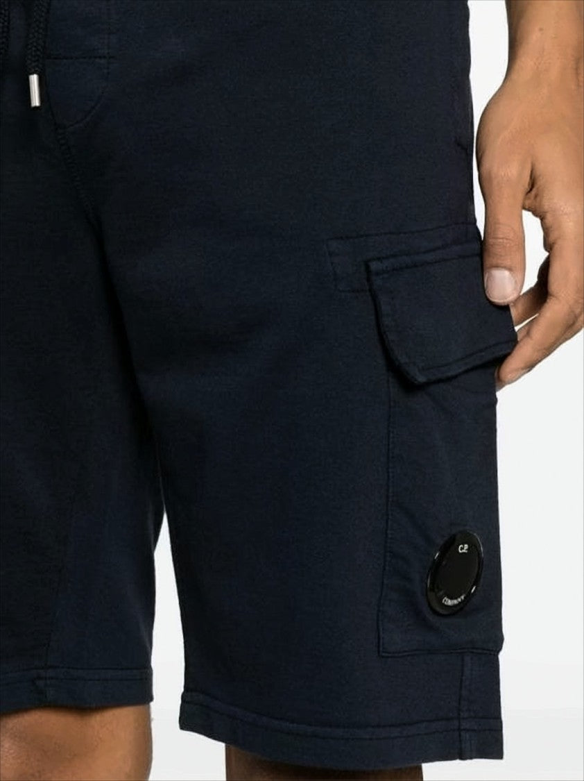 Relaxed-Fit Black Shorts With Elastic Waistband And Functional Pocket