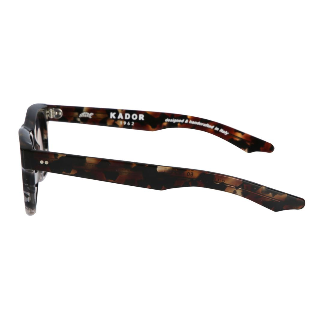 Voyager 23 Tortoiseshell Pattern Sunglasses with Gradient Lenses