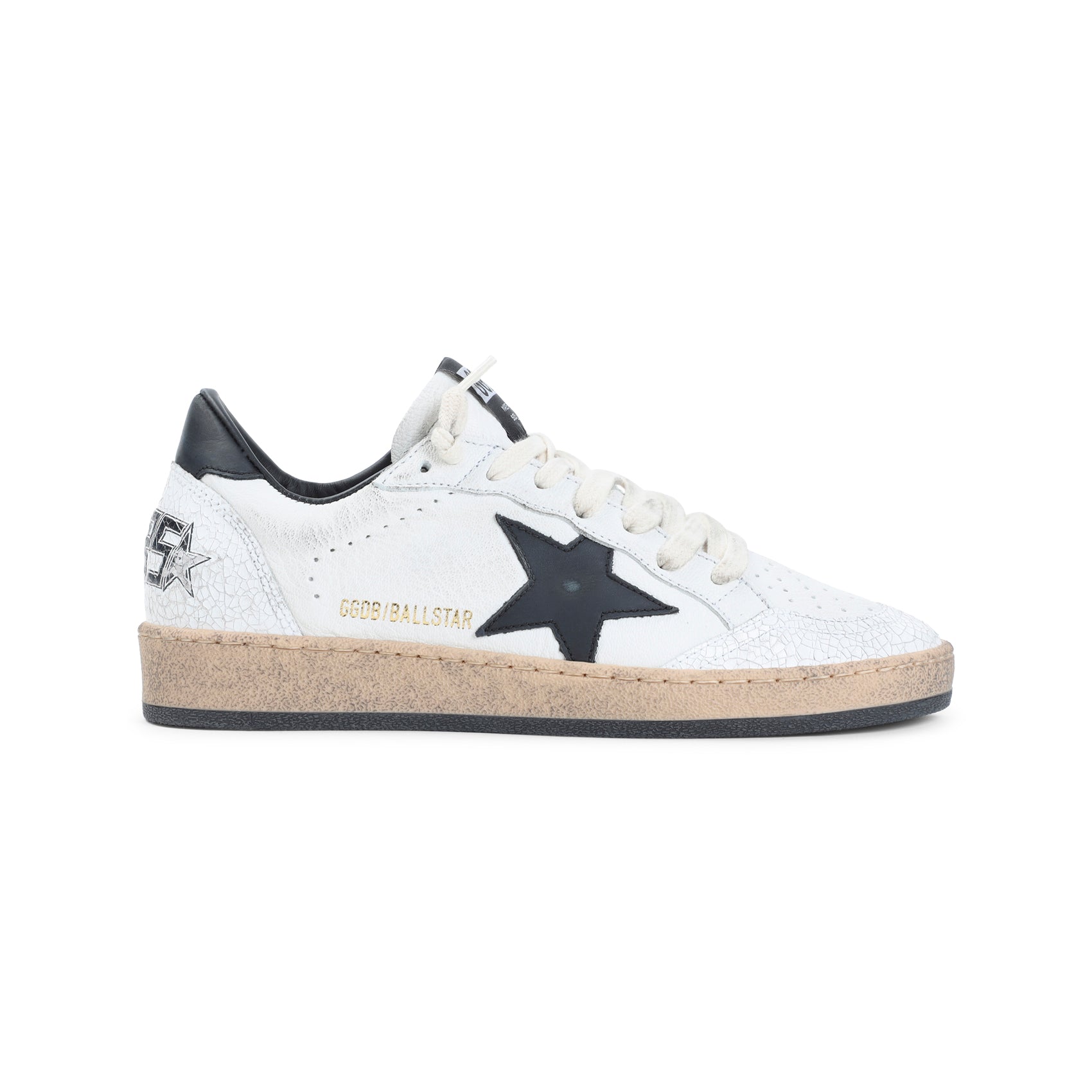 Textured White Leather Low-Top Sneakers With Black Star Detail