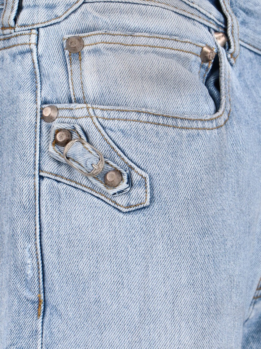 Straight-Leg Blue Denim Jeans With Traditional Five-Pocket Styling