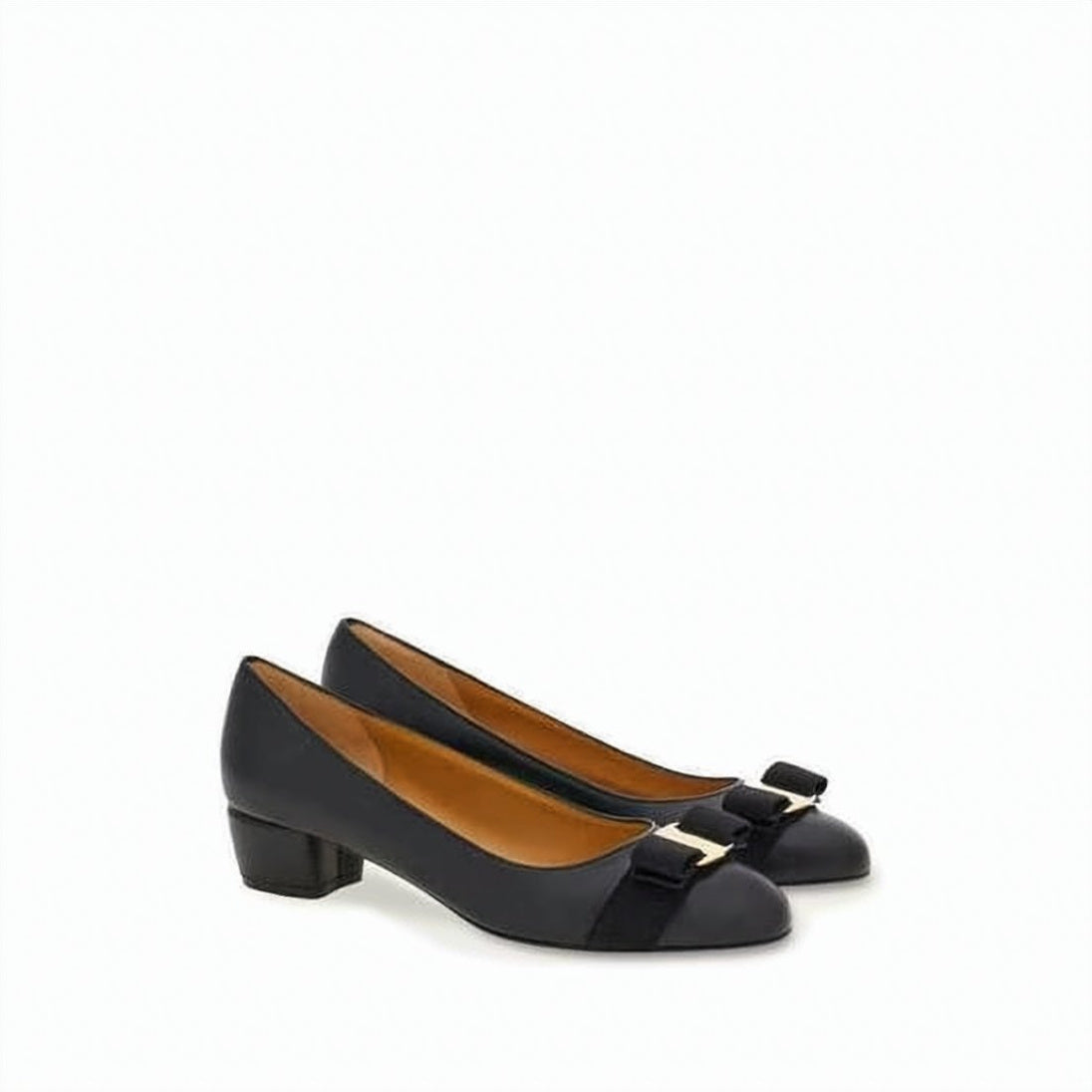 Low-Heeled Pumps with Signature Bow