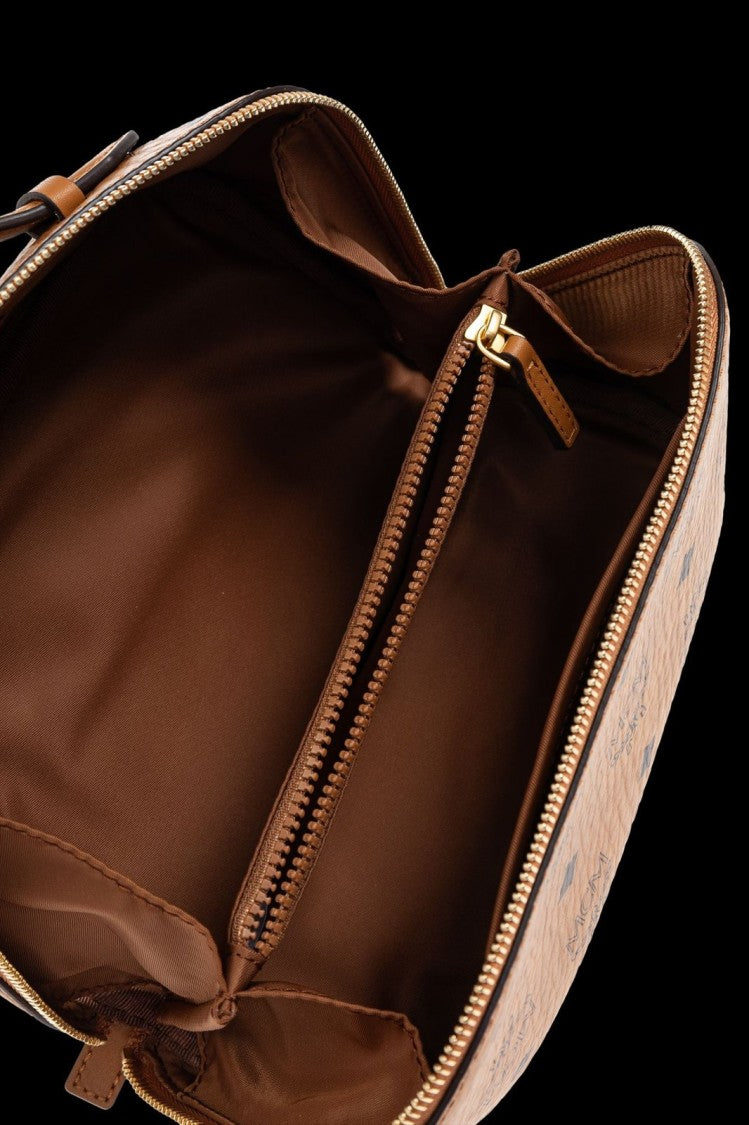 Structured Brown Bag With Clean Lines And Functional Design
