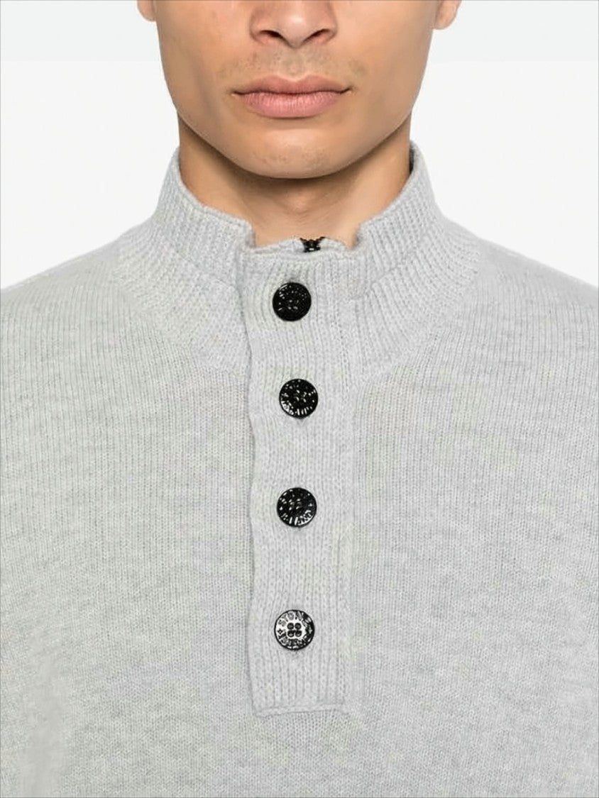 Knitted Turtleneck Sweater with Ribbed Texture and Buttoned Placket