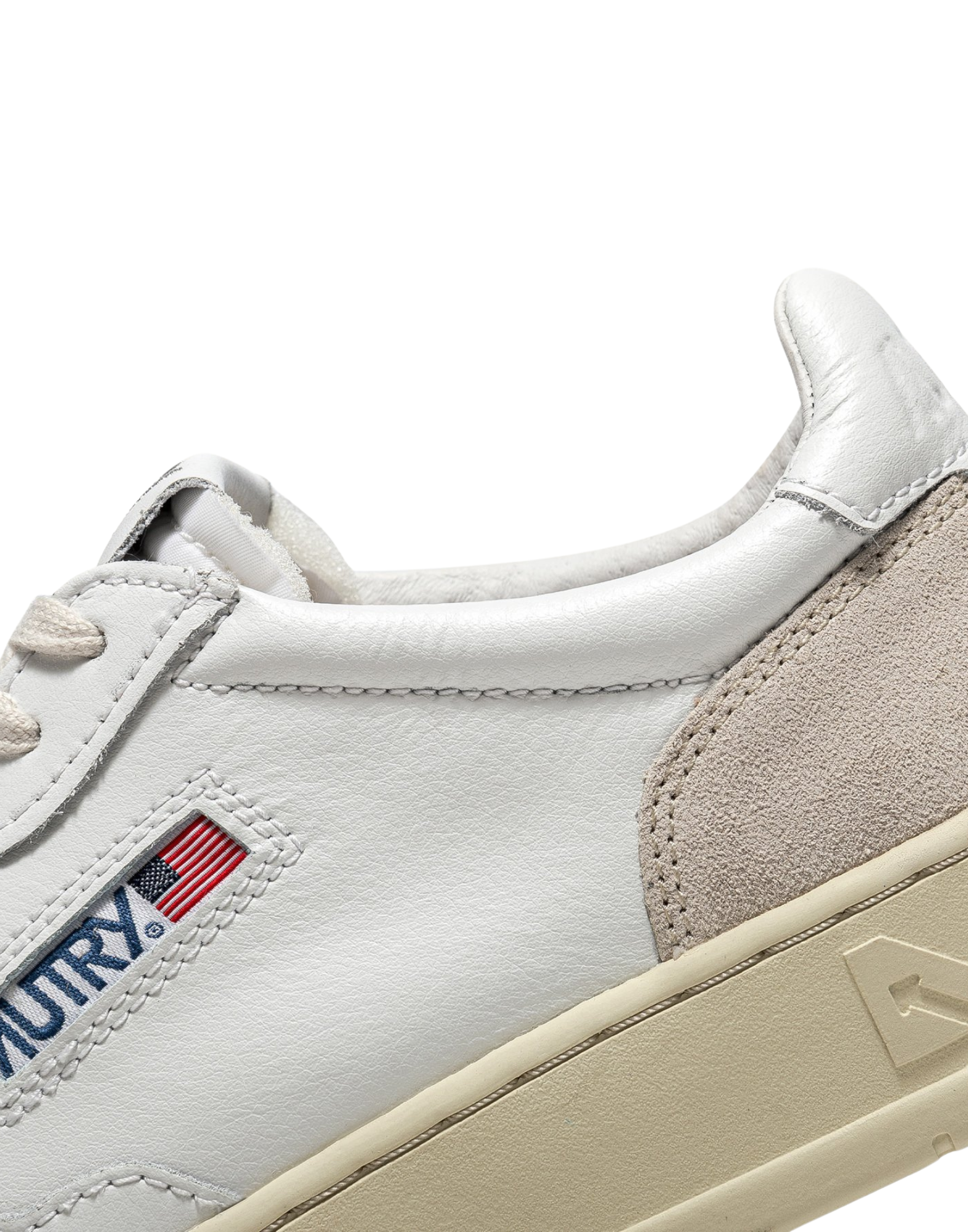 Aulm Ls33 White Medalist Sneakers