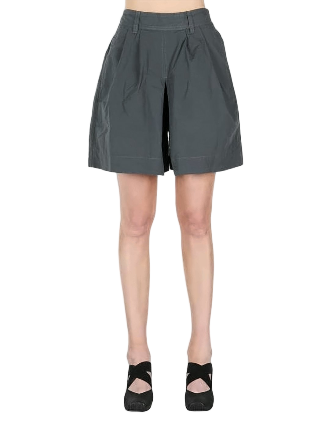 Wide-Leg Grey Shorts with Pleat Detail
