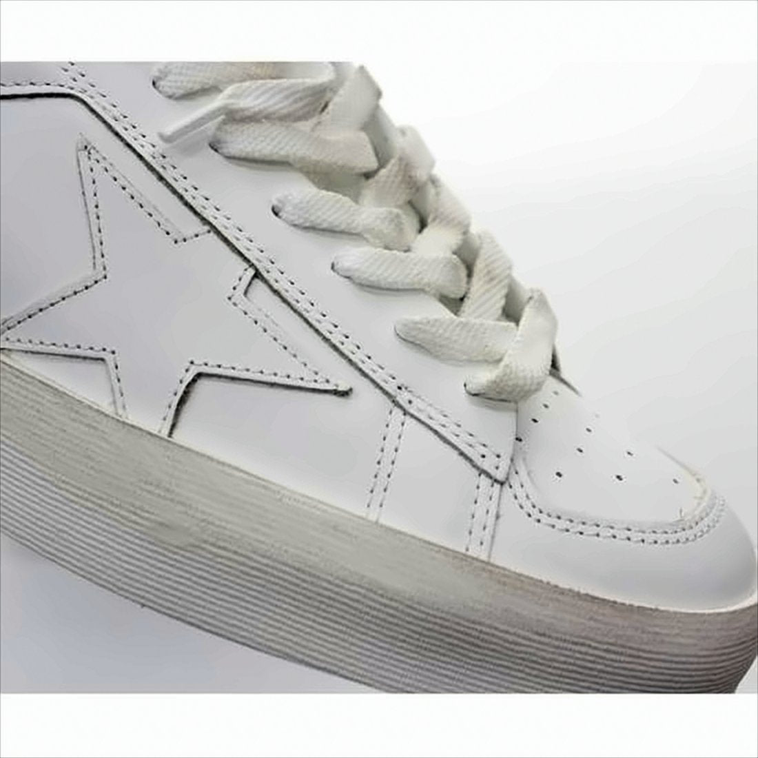 Low-Top Sneakers with Subtle Star Detail