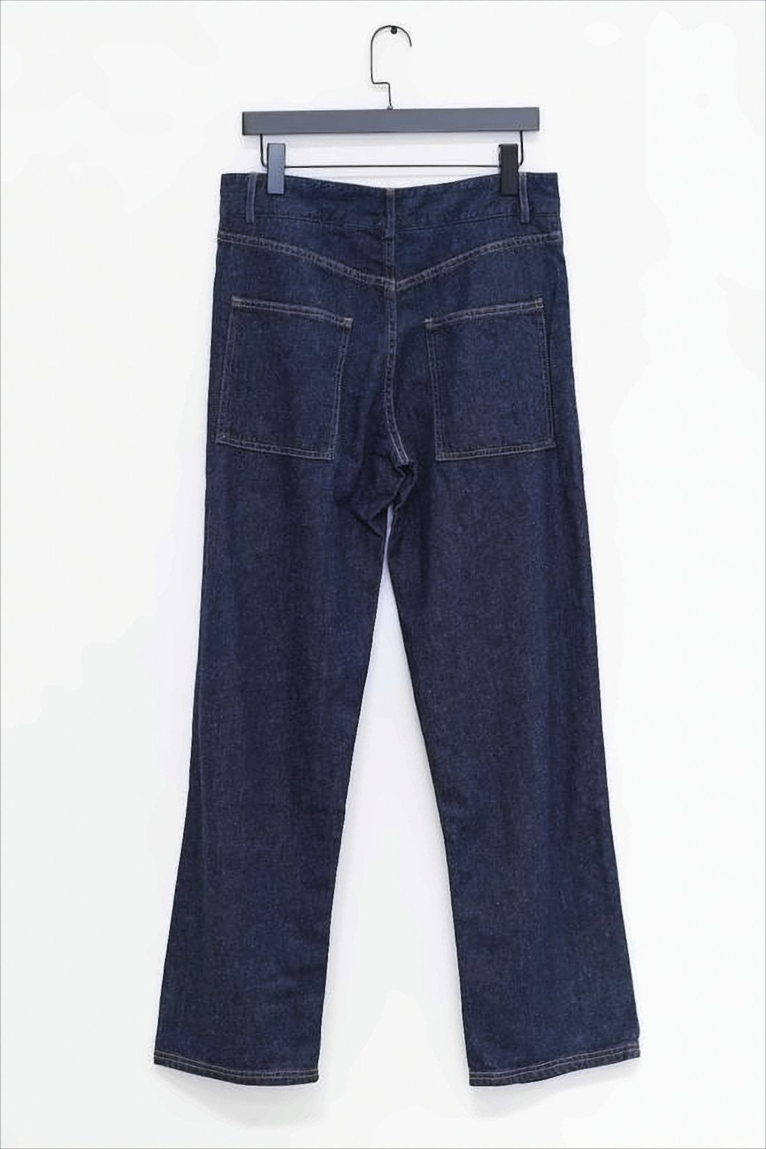 High-Waisted Straight-Leg Denim Pants With Timeless Appeal