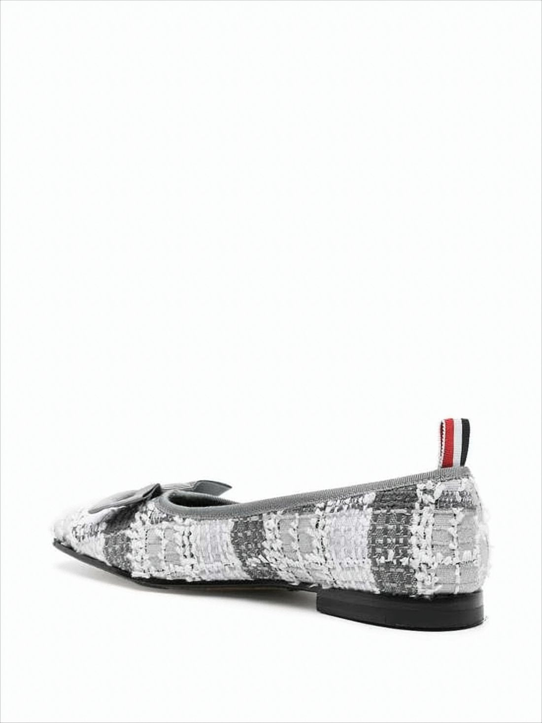 Płaskie buty w kratę monochromatyczną z detalami z rypsową kokardką