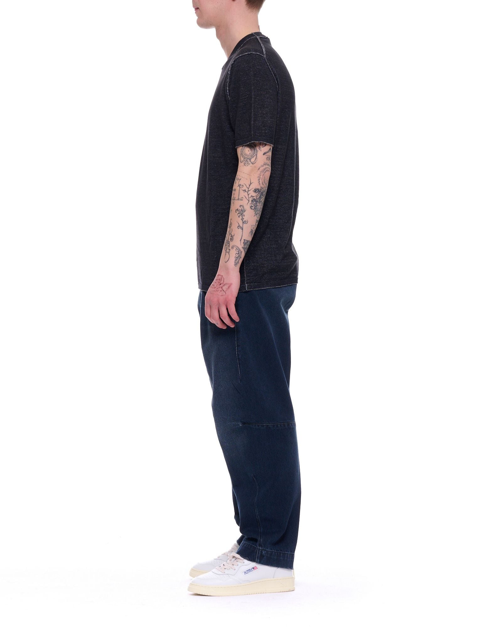 Black Round Neck Cotton Casual T-Shirt