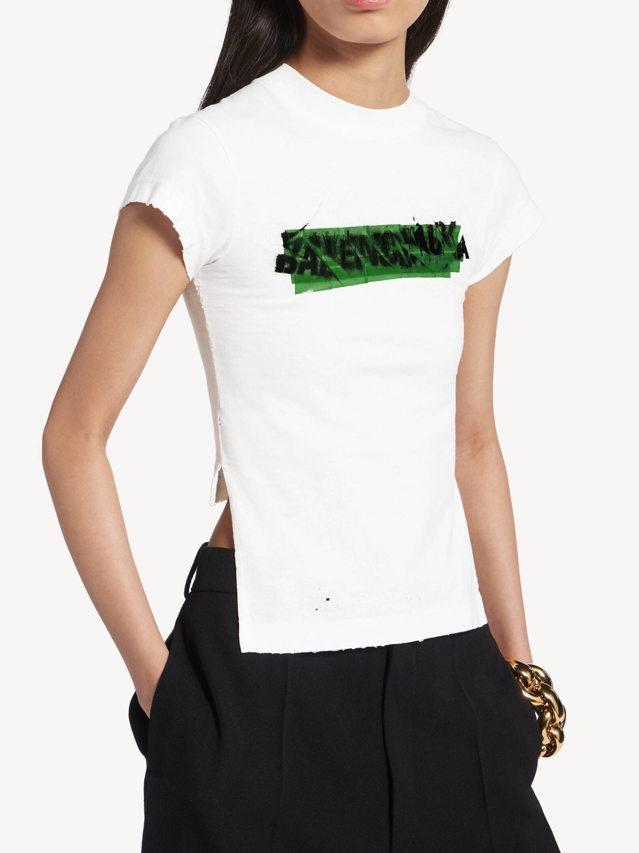 White Chopped Back Cropped Graphic T-Shirt