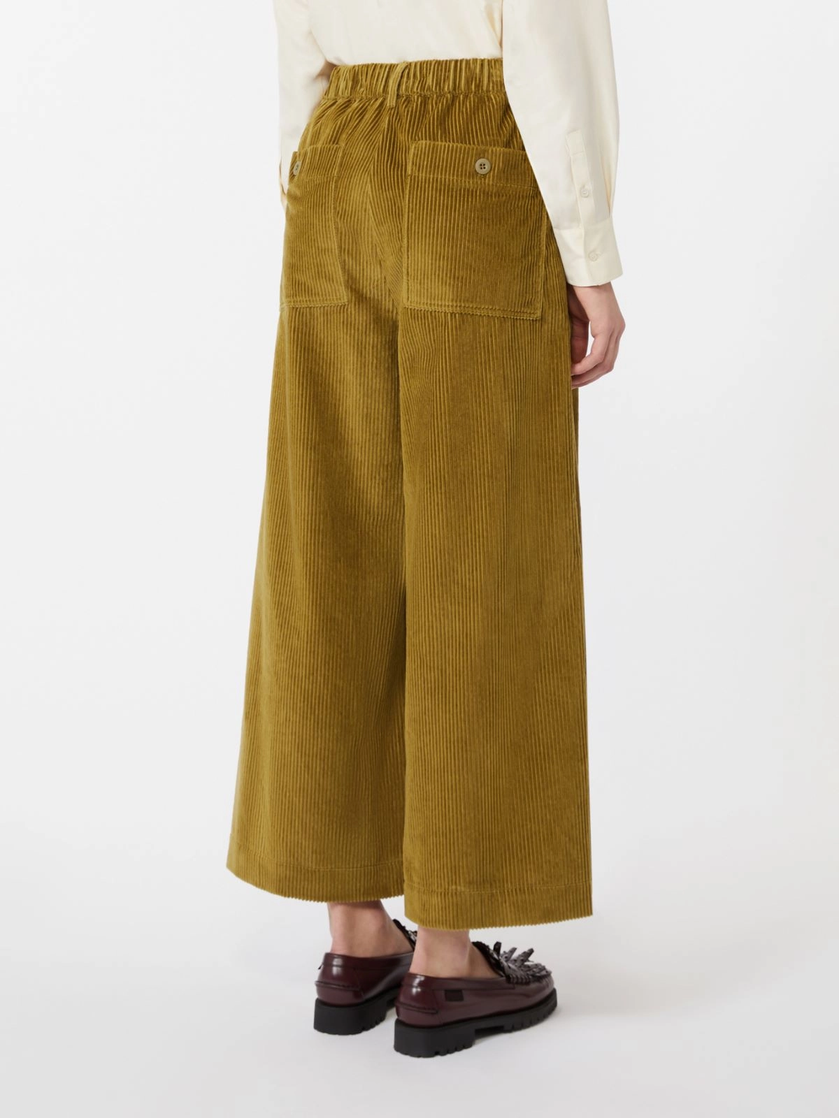 Wide-Leg Pants With High Waist