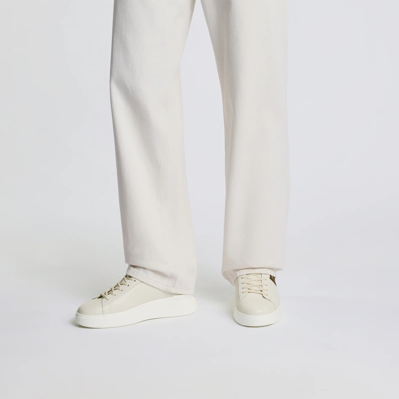 H580 Allacciato H Profilo Sneakers in White Cuoio
