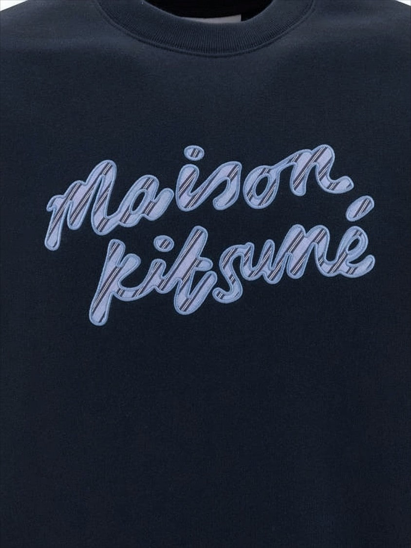 Long-Sleeve Black Sweatshirt With Bold Script Logo