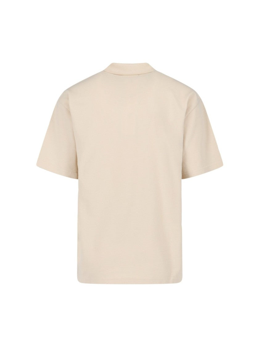 Short-Sleeved Polo Shirt with Classic Collar and Embroidered Emblem