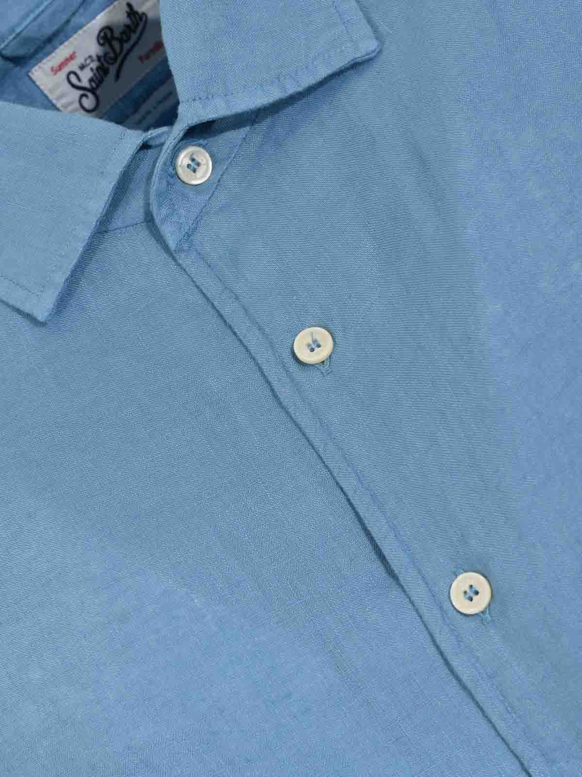 Minimalist Long-Sleeve Button-Up Shirt with Classic Collar