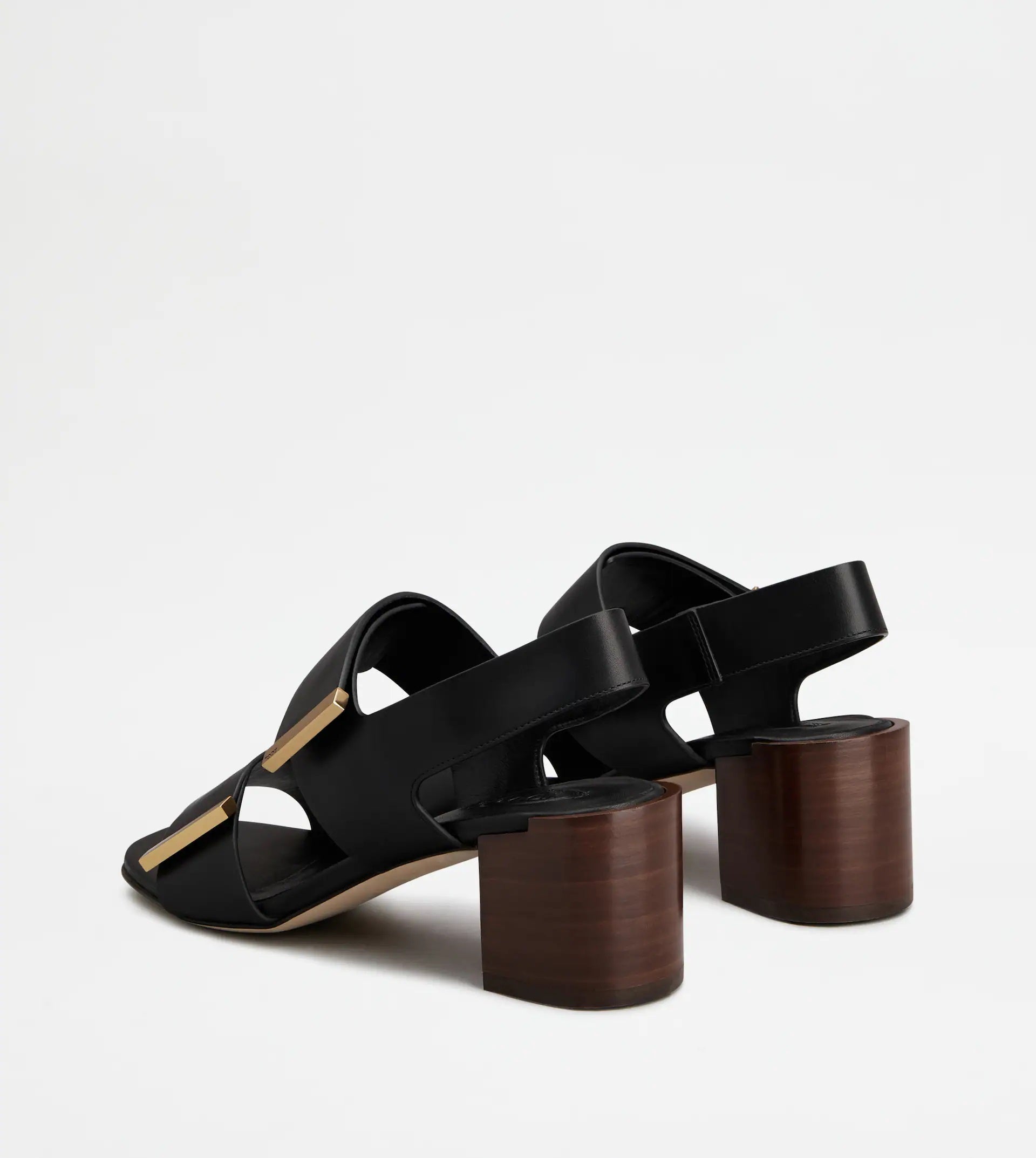 Sand. Cuoio T55 03L Metal Strap Sandals