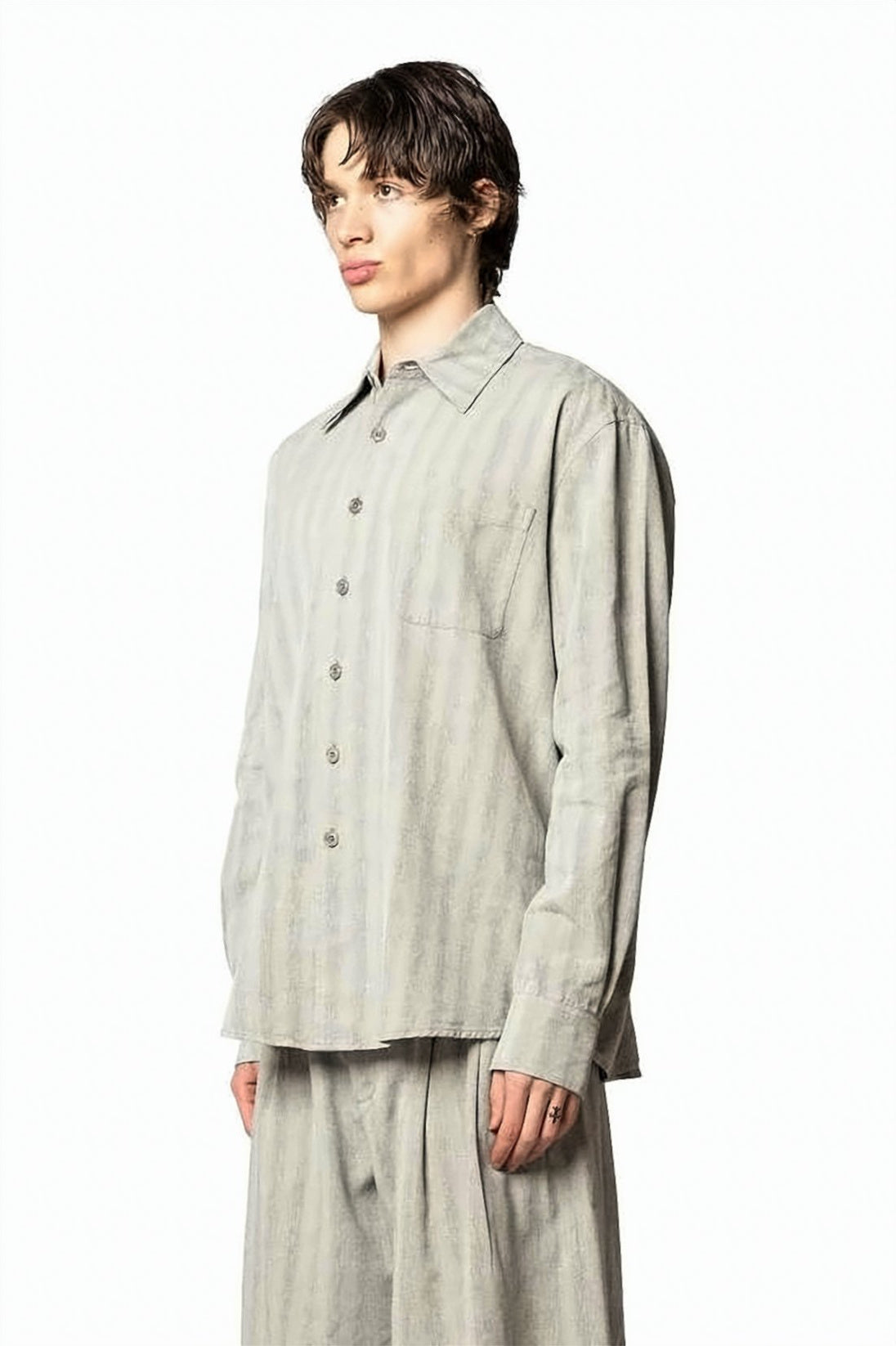 Long-Sleeve Relaxed Fit Shirt with Textured Pattern