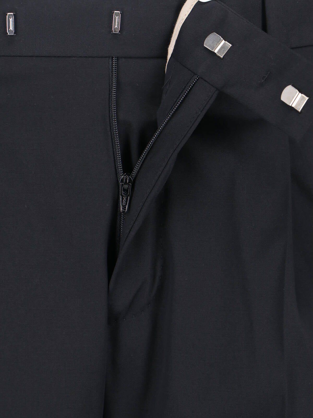 Tailored Black Trousers With Straight Leg Silhouette