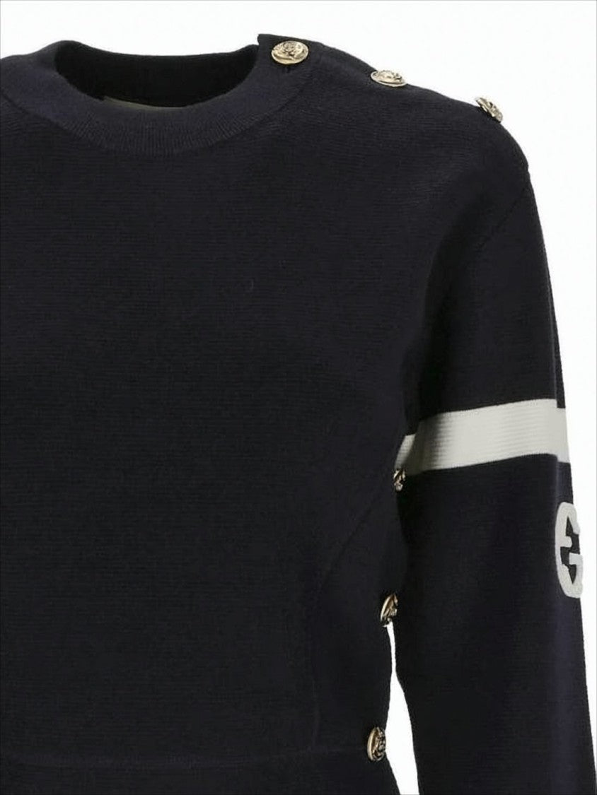 Fitted Black Sweater with Puffed Sleeves