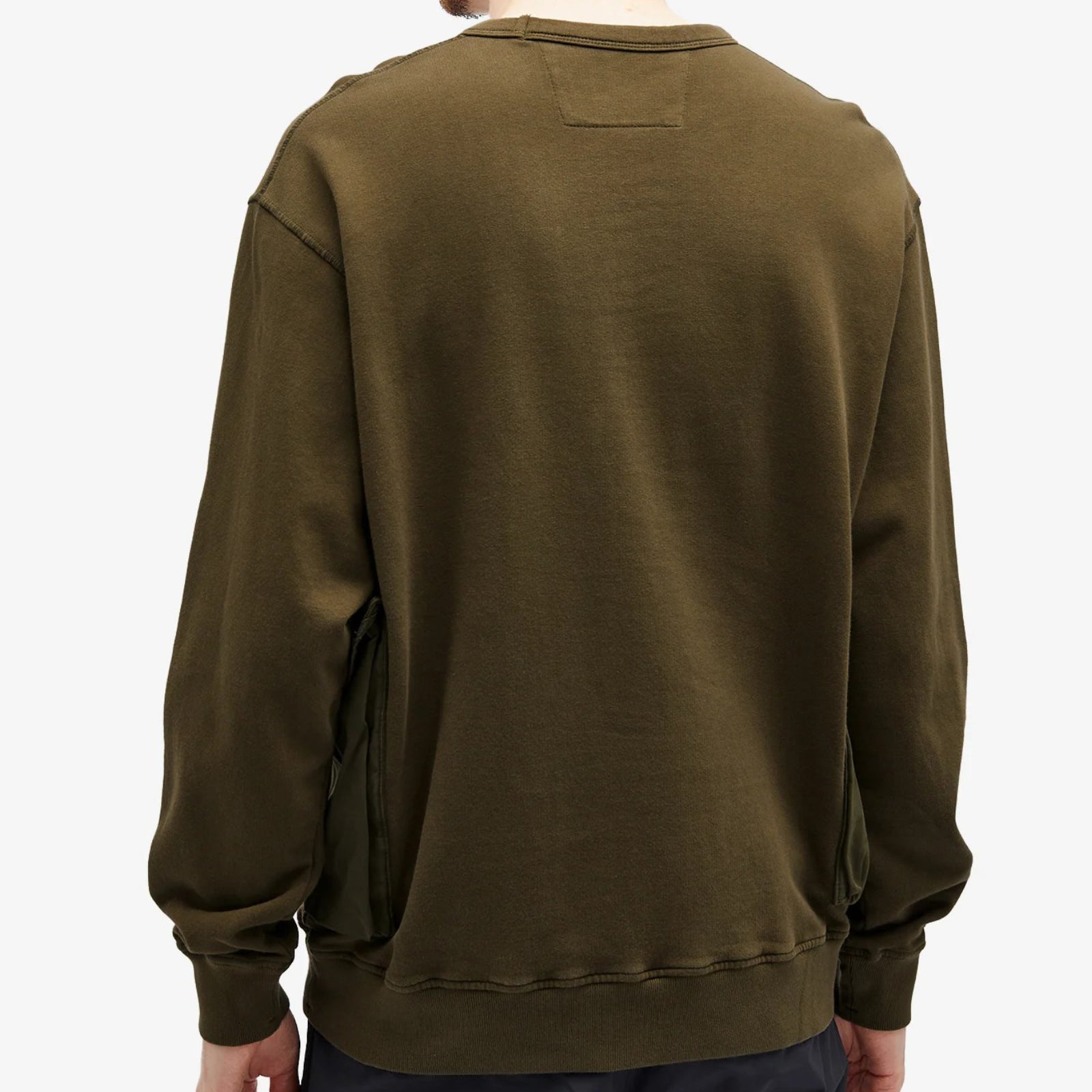 Long-Sleeve Crewneck Sweatshirt With Subtle Logo And Ribbed Details