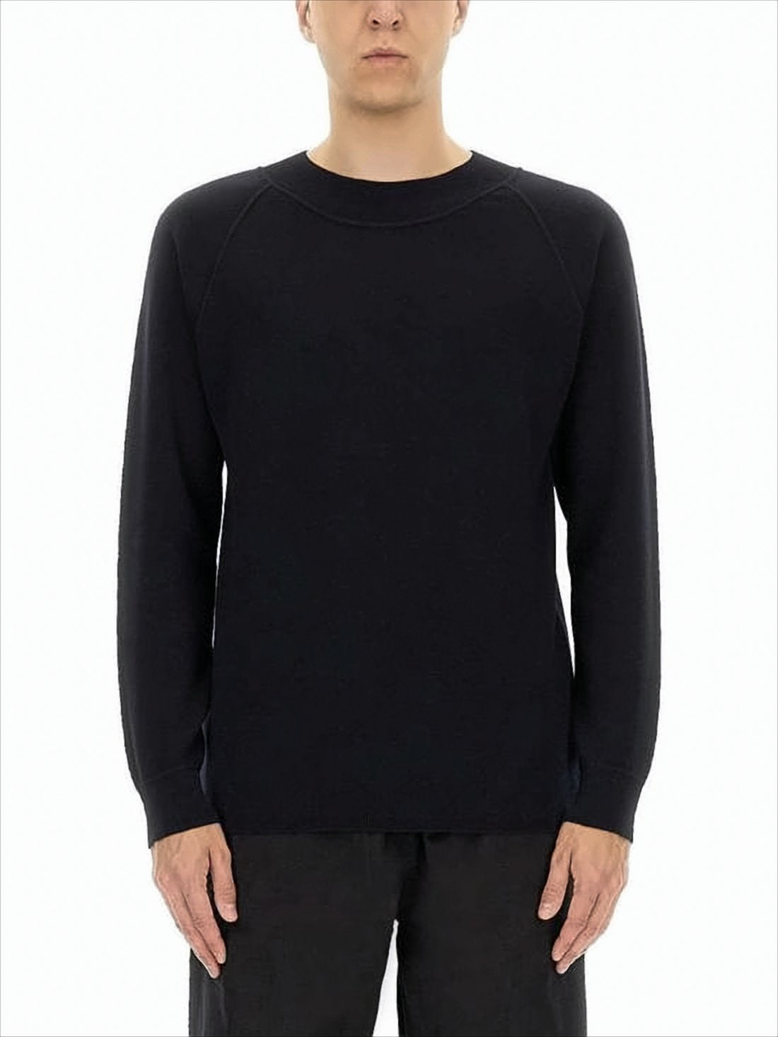 Minimalist Wool Knit Sweater with Crew Neck