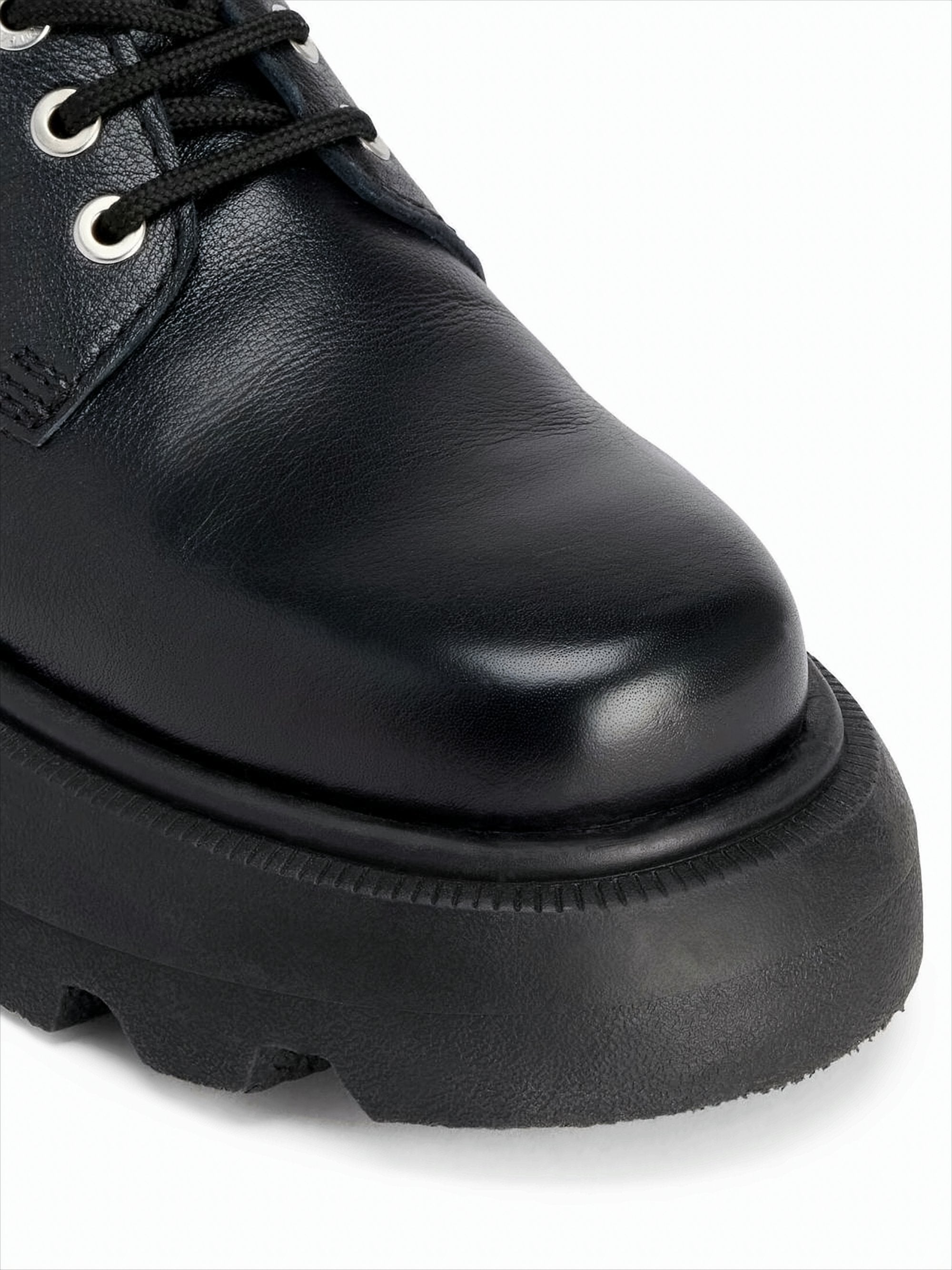 Rugged Lace-Up Derby Shoes