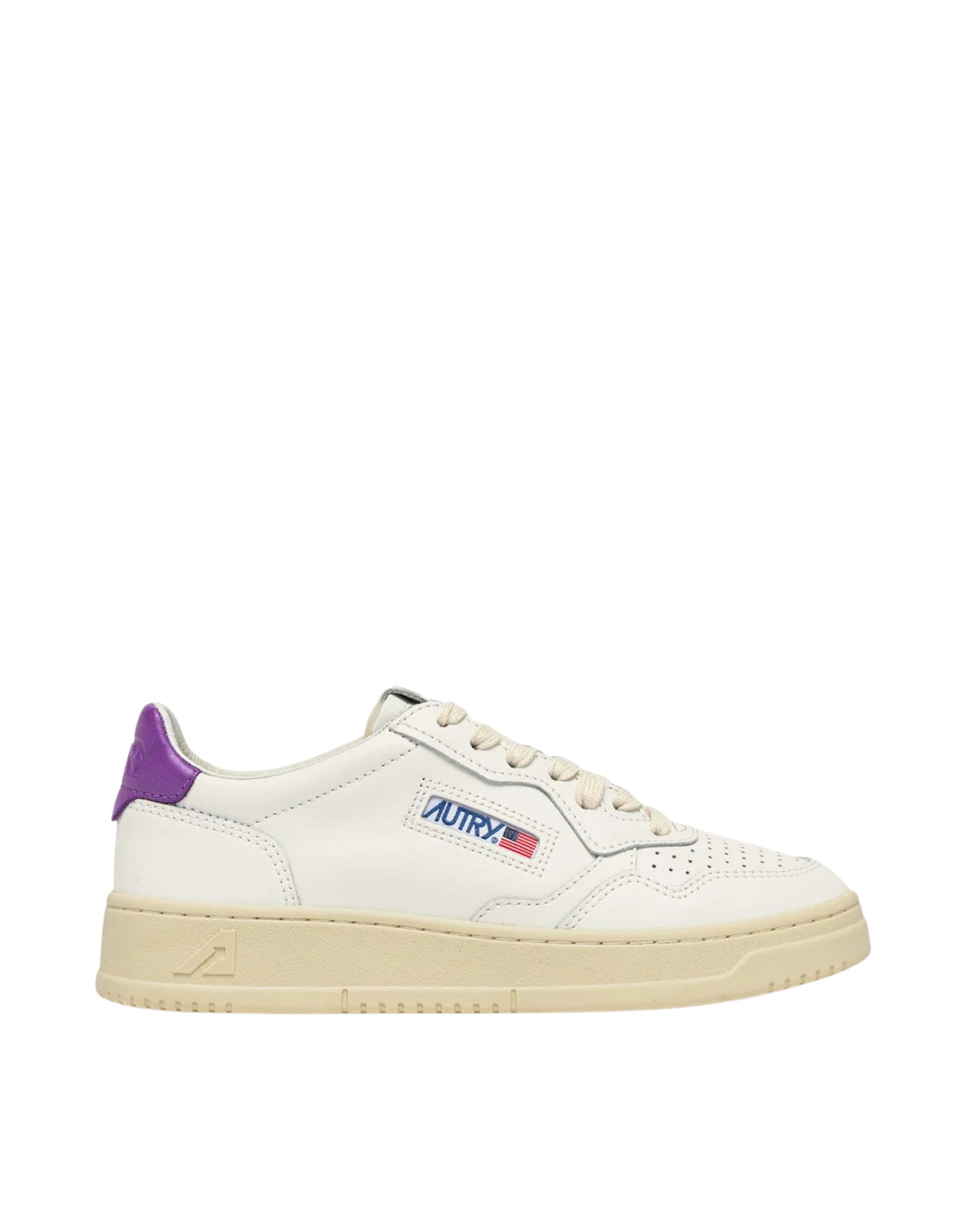 Medalist Low Women’s White/Dewberry Sneakers