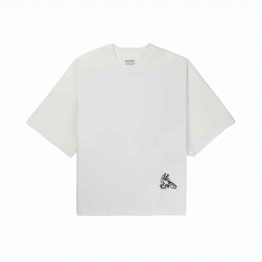 Loose-Fit White T-Shirt with Cyclist Graphic