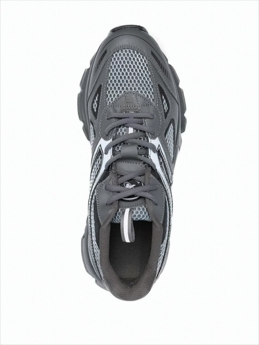Sporty Grey Sneakers with Mesh and Synthetic Overlays
